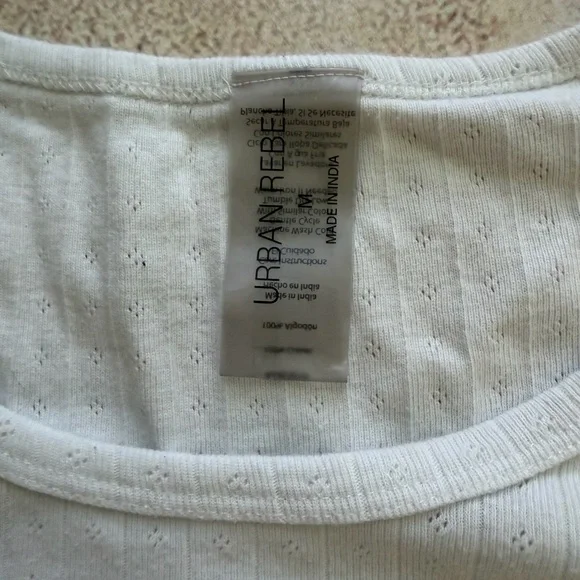 Women’s White Scoop Neck Short Sleeve Cropped Tee - Picture 2 of 4